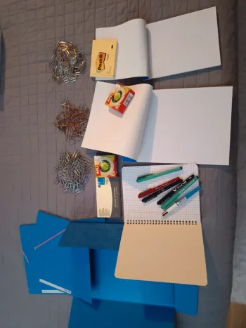 Lot fournitures