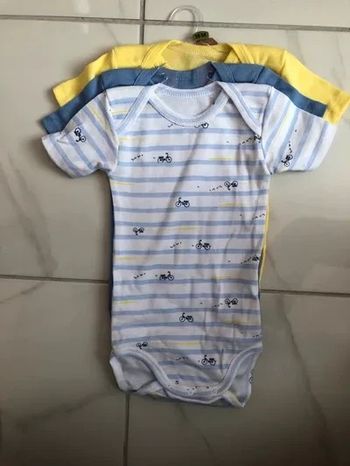 Lot de 3 Bodies manches courtes Sincere coton bio garçon Taille 18 mois neufs dans emballage