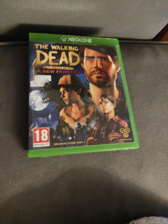 Walking dead a new frontier xbox one Xbox Beebs by Kiabi