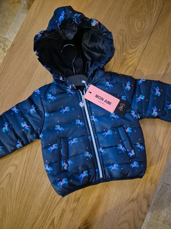 Doudoune licorne molletonné 1 ans neuves