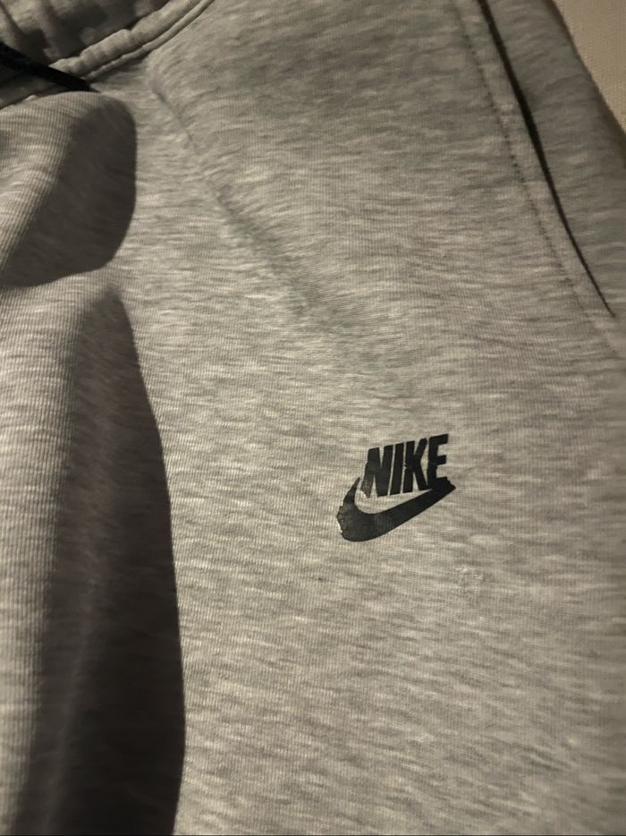 Bas Nike tech gris - photo numéro 3