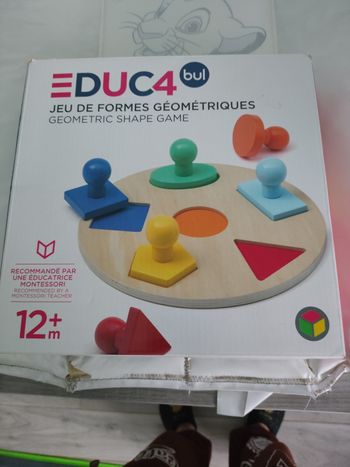 Jeu de formes géométriques 