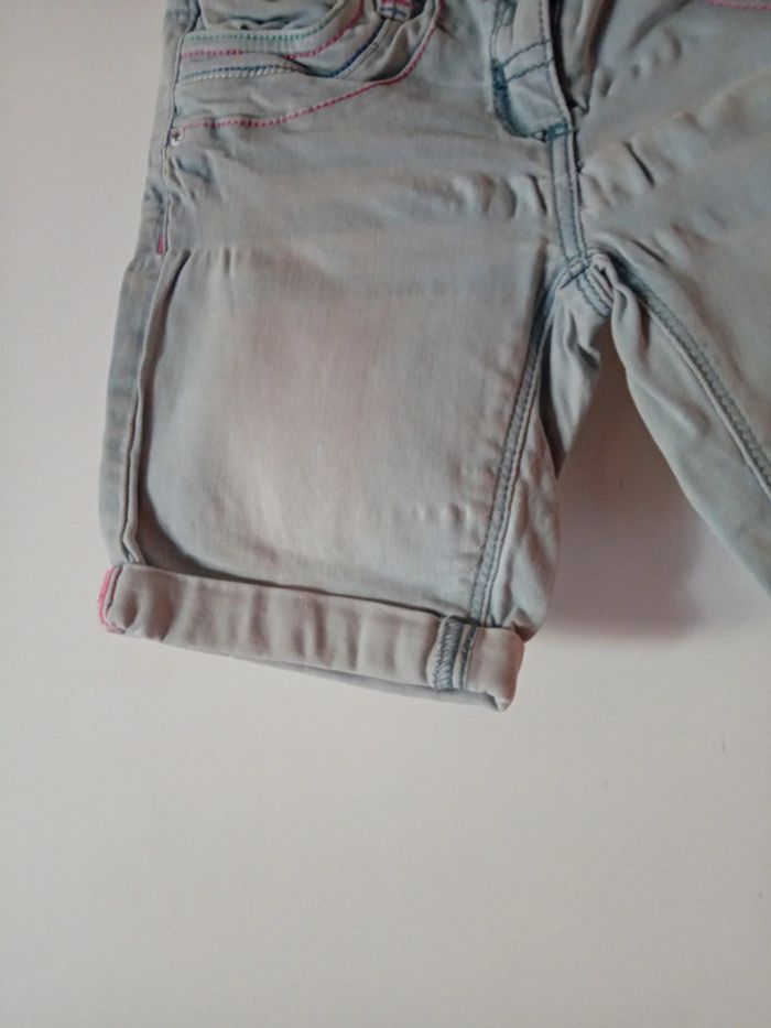 Short en jean bleu clair 4 ans - photo numéro 4