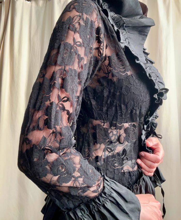 Blouse dentelle col montant Victorian Goth vintage 90s - Taille M - photo numéro 2