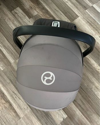 Siège auto Cybex cloud  I size platinium– Très bon état  