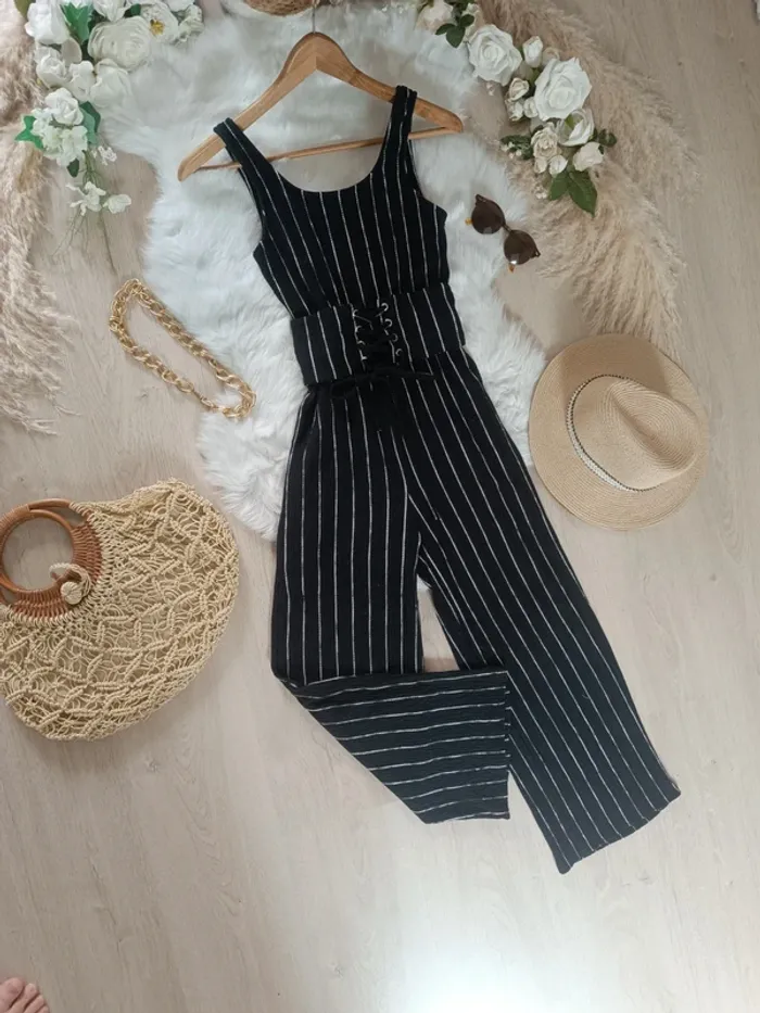 Jolie combinaison taille S