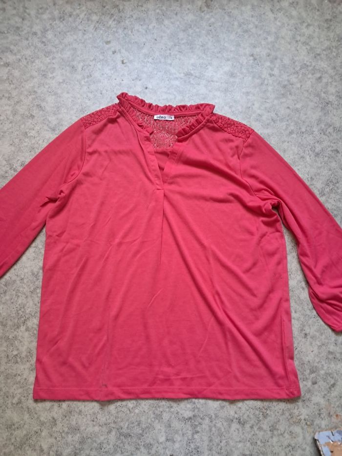 T-shirt rose simple