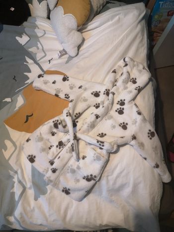 Peignoir 24 mois motif pattes