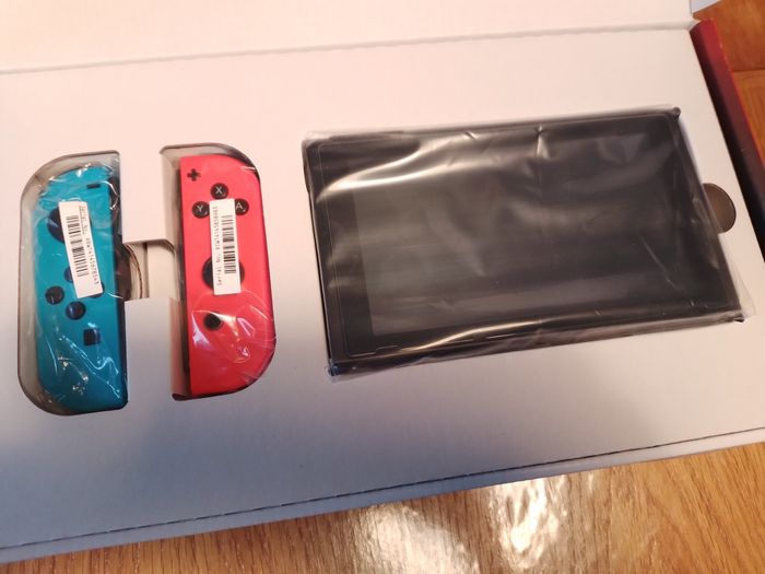Nintendo switch - photo numéro 2