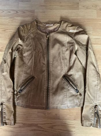 veste en cuire marron 