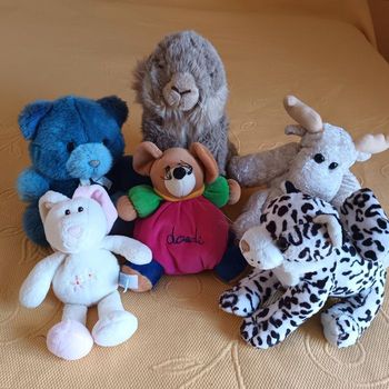 Lot 6 peluches excellent état 