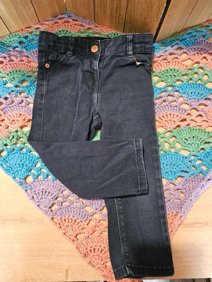 Jeans noir, fille kiabi 18 mois