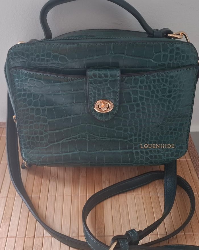 Sac bandoulière Louenhide vert crocodile effet cuir