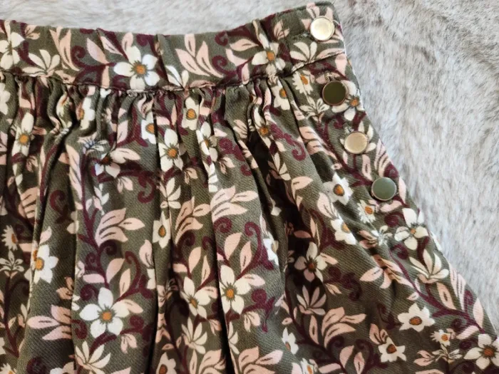 Jupe à fleurs - photo numéro 2