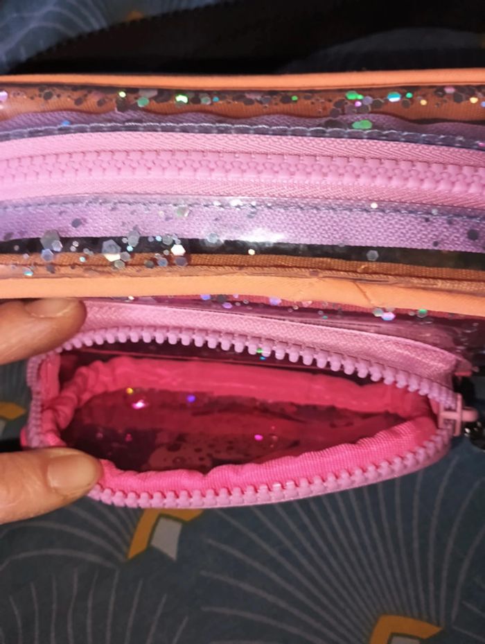 Magnifique sac bandoulière Disney Mickey marque Zara - photo numéro 7