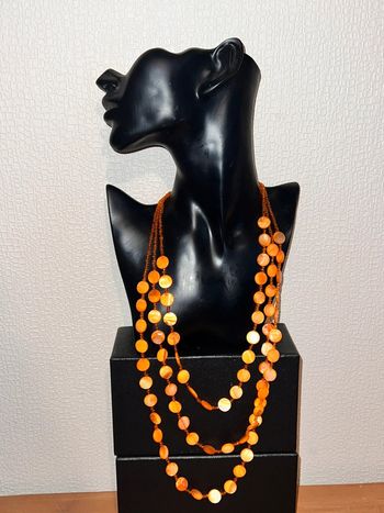 Collier orange