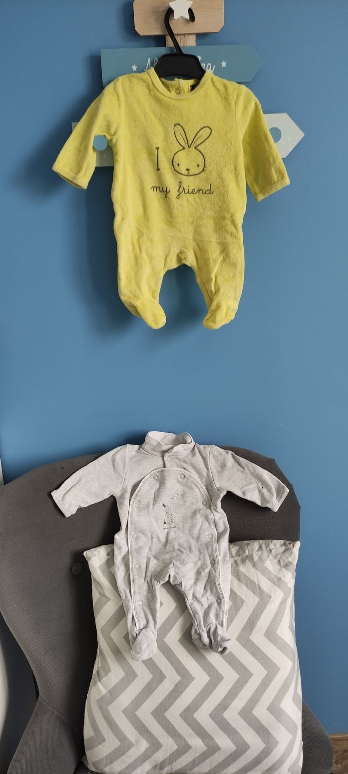 Deux pyjamas marque kiabi