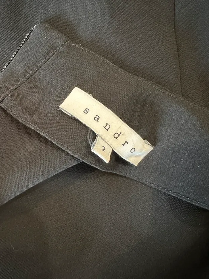 Robe Sandro noire taille 36 - photo numéro 5