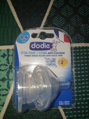 Tetine Dodie débit 2 0-6mois
