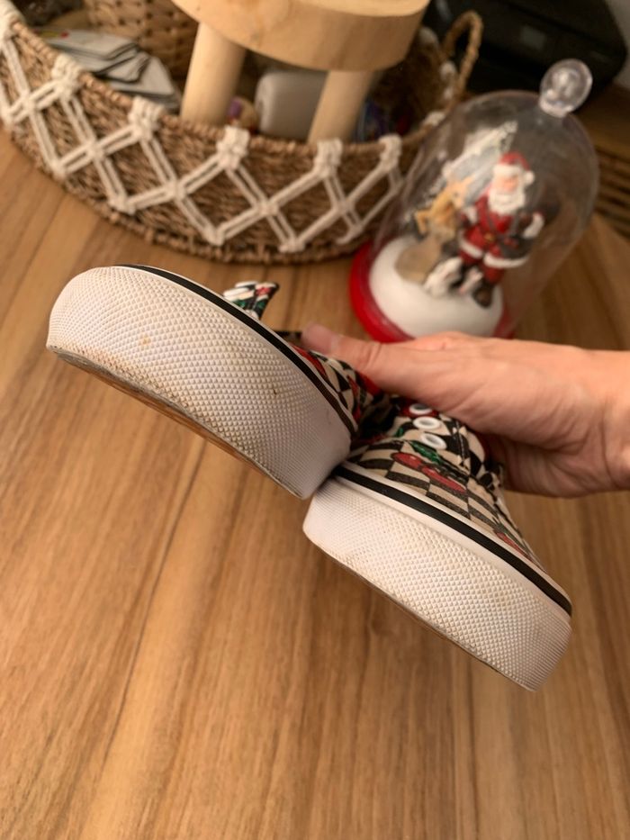 Vans à carreaux et motifs cerises - photo numéro 6