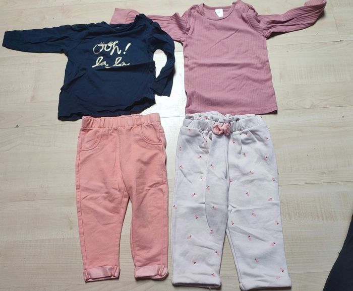 Gros lot vêtements 18 mois fille - photo numéro 2