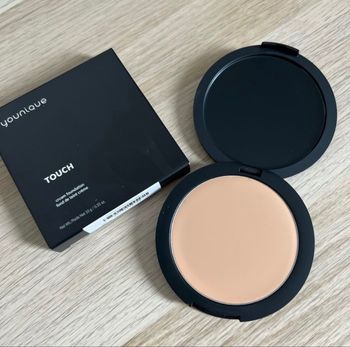 Fond de teint crème 2N Younique 