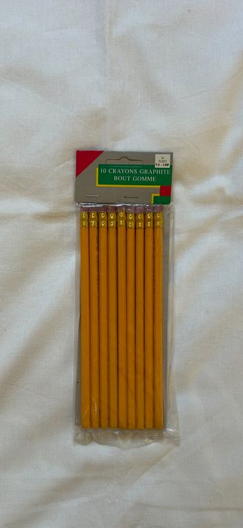 Lot 9 crayons à papier