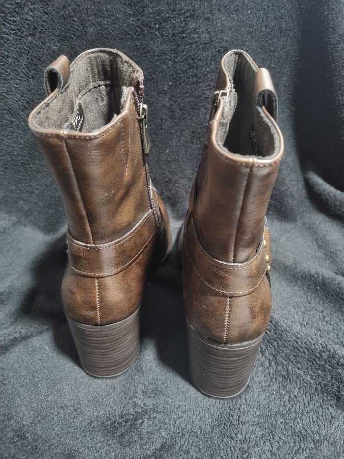 Paire De Bottines Marron A Talons - photo numéro 4