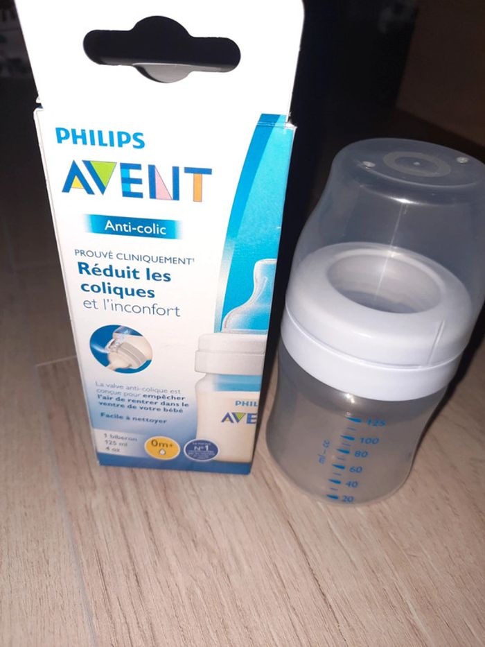 Biberon anti coliques Avent en tbe