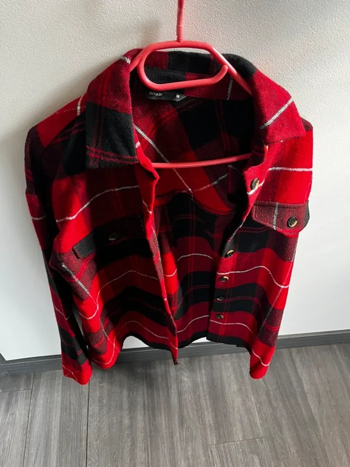 Veste, sur chemise, femme, rouge et noir à carreaux de facto