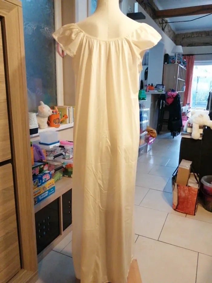 Robe de nuit - photo numéro 4