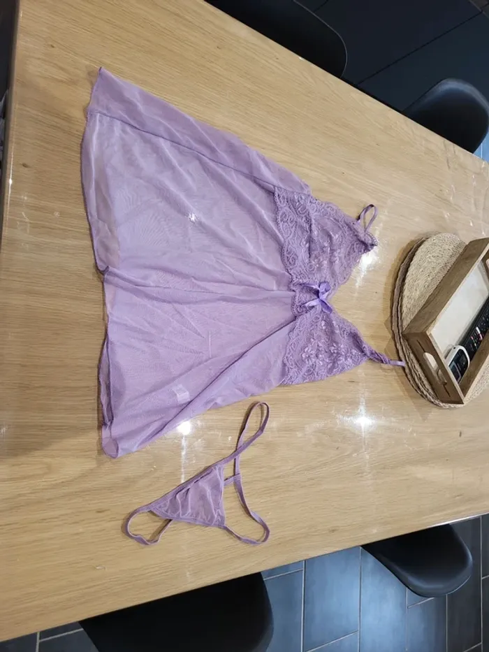 Ensemble chemise nuit + string
