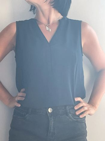 Débardeur bleu marine fluide