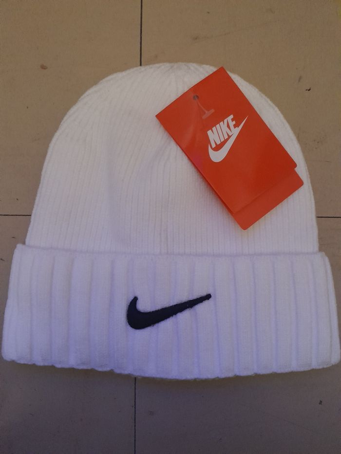 Lot  2 bonnet - photo numéro 6