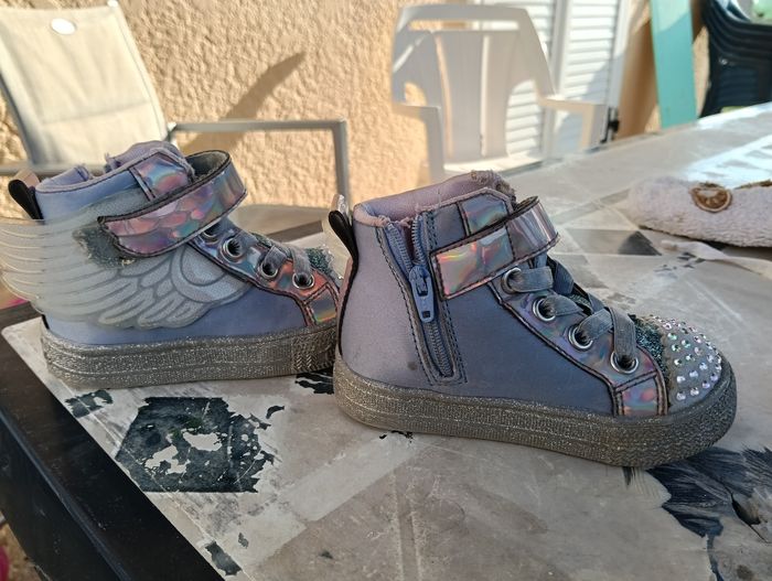 Skechers 22 irisé et lumineuses - photo numéro 3