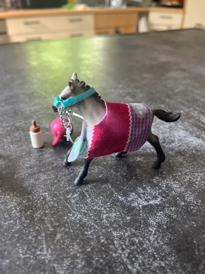 Poulain oldenbourg joueur gris schleich - photo numéro 3