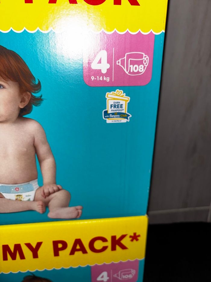 Lot de 2 Maxi Pack de 108 Couches Pampers  Baby-Dry Neuf Dans L’emballage. Taille: 4 - photo numéro 2