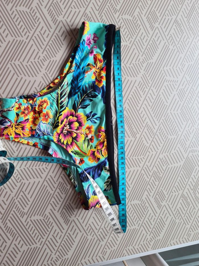 Slip de maillot de bain - photo numéro 4
