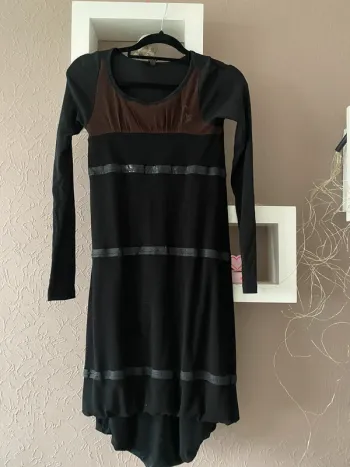 Robe cop.copine