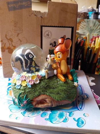 Snowglobe disney musical disneyland Paris bambi