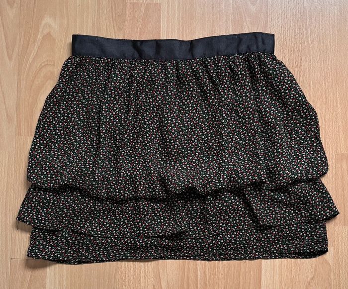 Jupe Naf Naf motifs fleurs