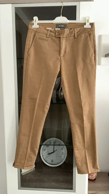 Pantalon classique couleur camel