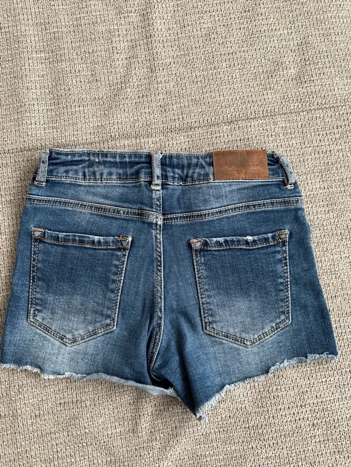 Short jean délavé - photo numéro 2
