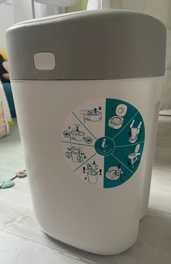 Poubelle à couche