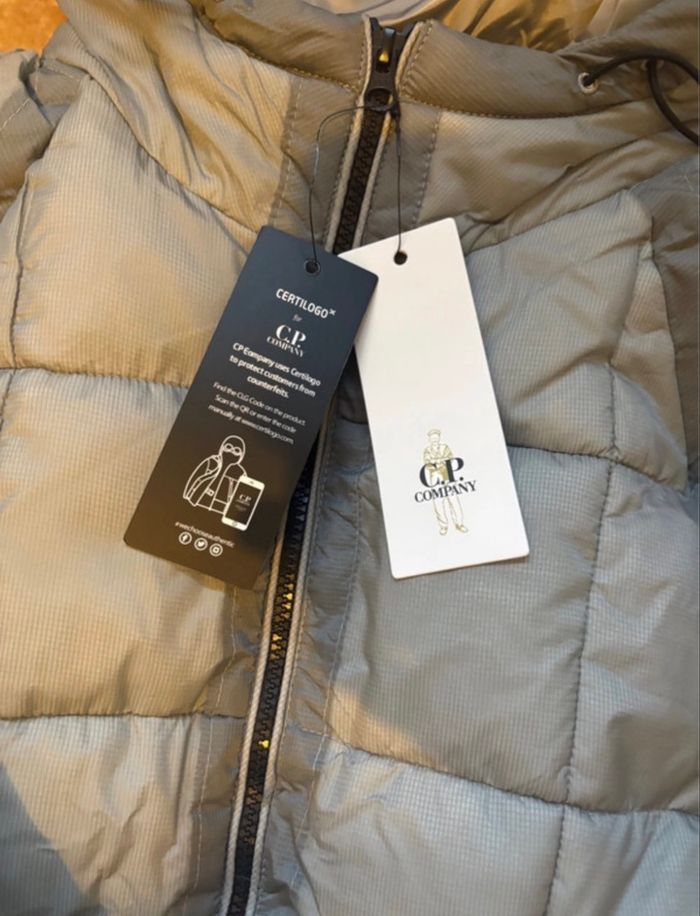 Doudoune C.P company - photo numéro 5