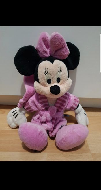 Peluche Disney : Minnie peignoir