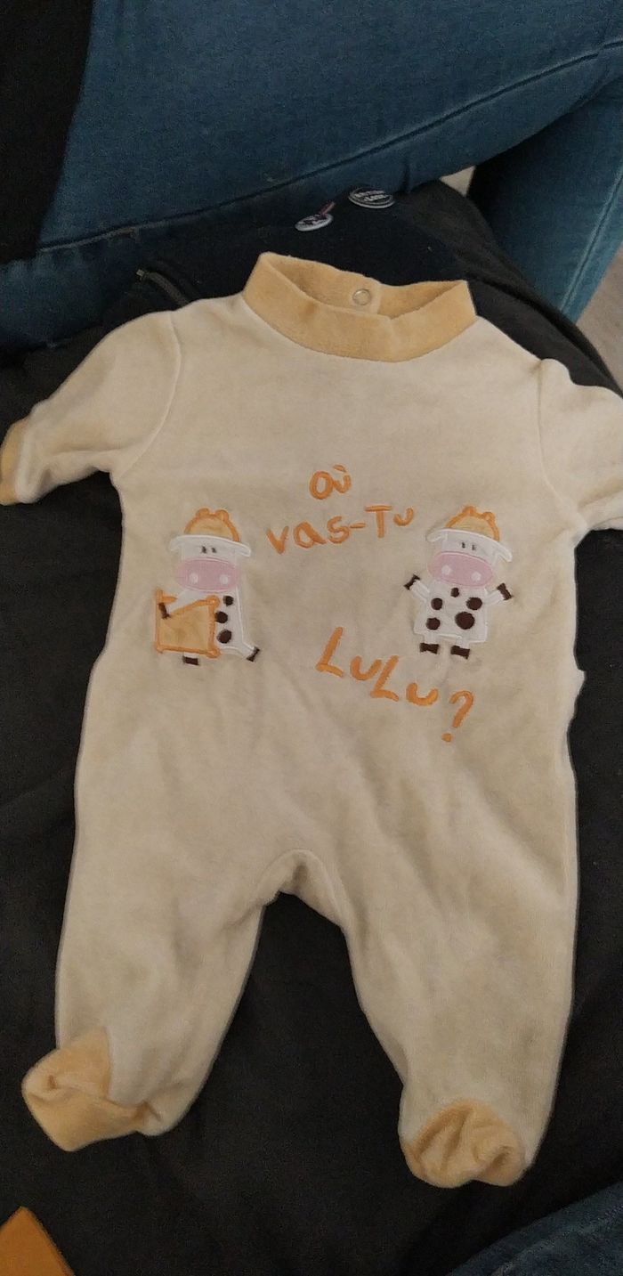 Lot de vêtements - photo numéro 2