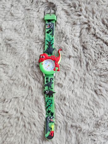 Montre dinausore petit garçon