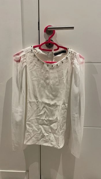 Chemisier manches longues et transparentes