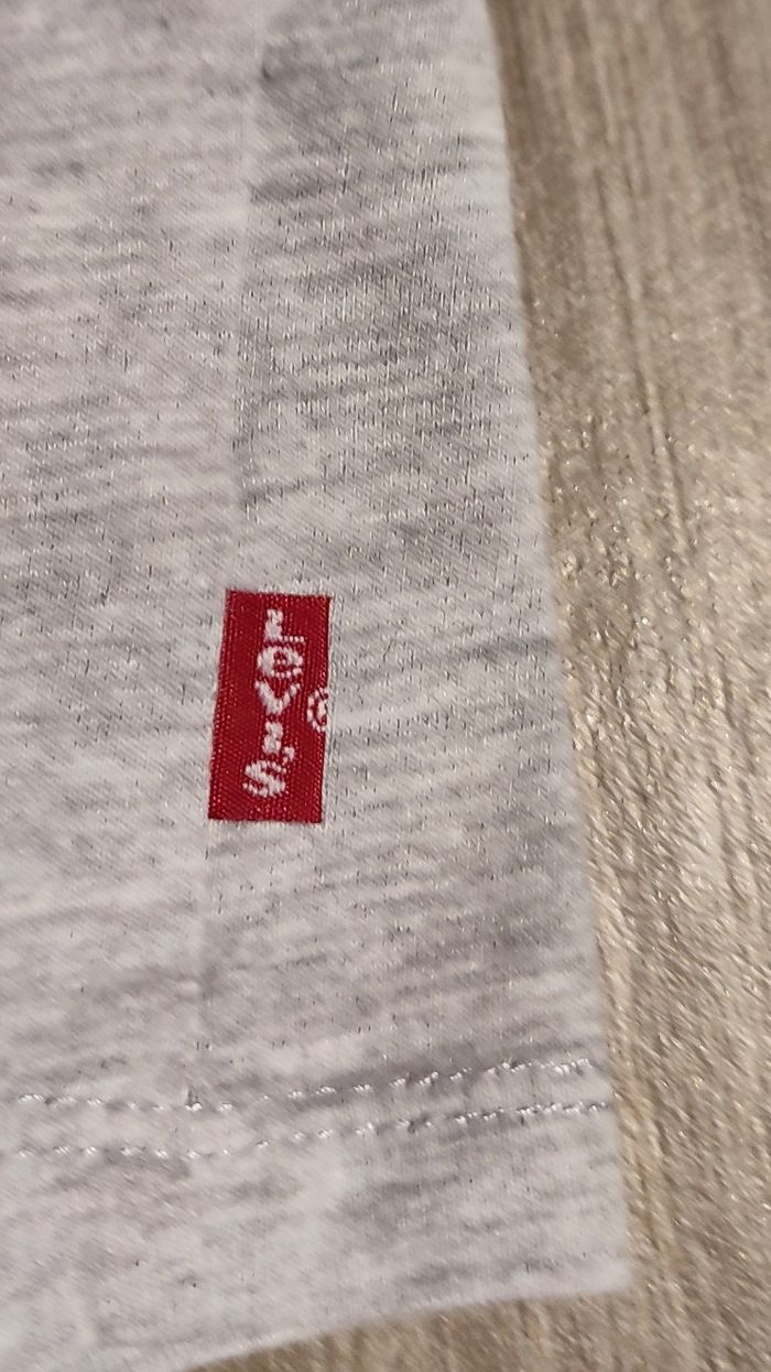 T Shirt Levi's 24 mois - photo numéro 4